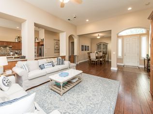 6884 N Brent Ave, Fresno, CA 93722