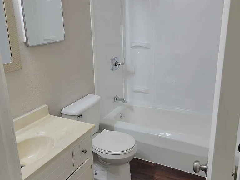 240 Ezekial Ave — Photo 10
