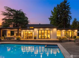 8425 NE 22nd Place, Clyde Hill, WA 98004