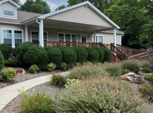 212 S Country Club Dr, Cullowhee, NC 28723