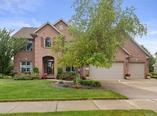 320 E Apple Creek Rd, Appleton, WI 54913