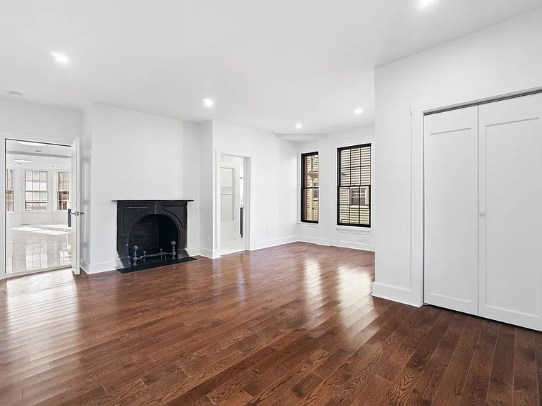 54 Trumbull St — Photo 18