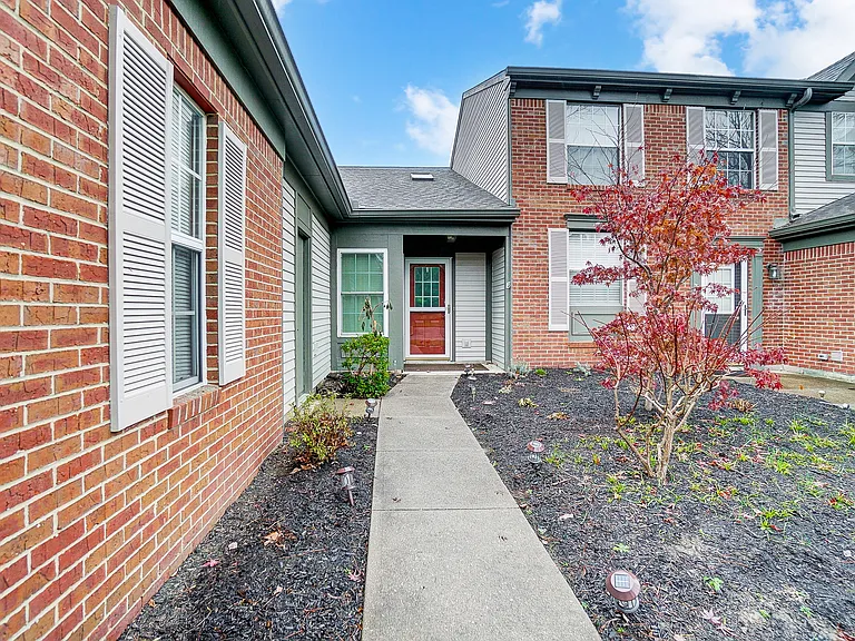 1804 Cliffview Ln — Photo 9