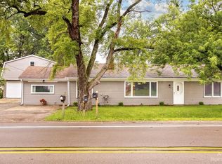 1260 S Cass Lake Rd, Waterford, MI 48328