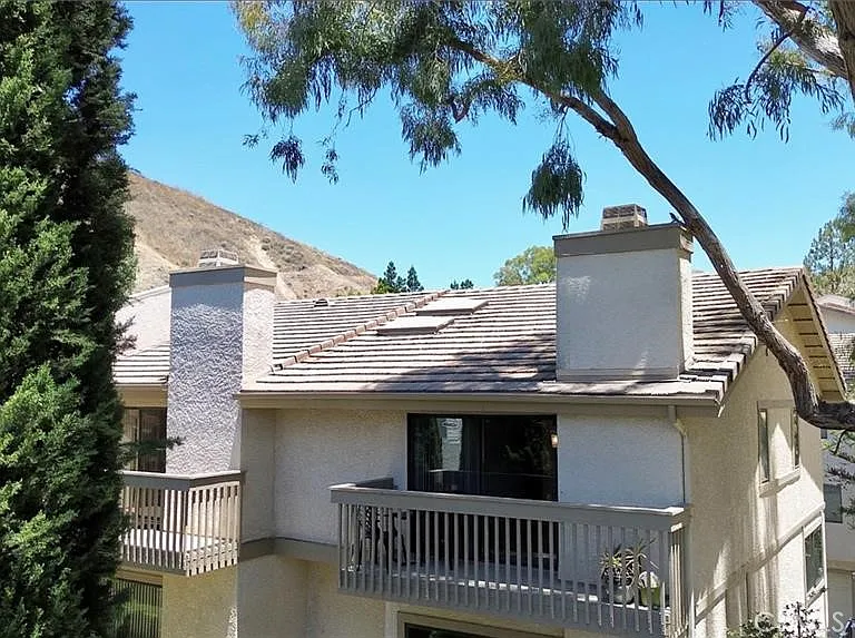 26130 Alizia Canyon Dr — Photo 5