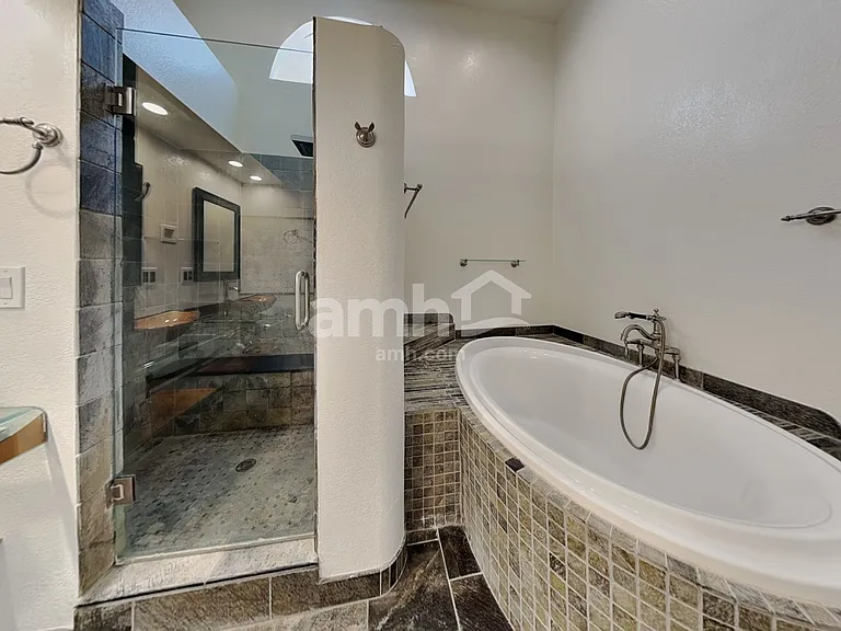11106 E Becker Ln — Photo 14
