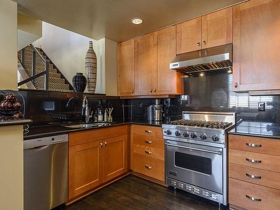 3rd image of 800 High St APT 120