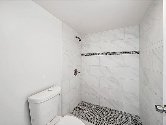 4th image of 1208 Bahama Bend #D1