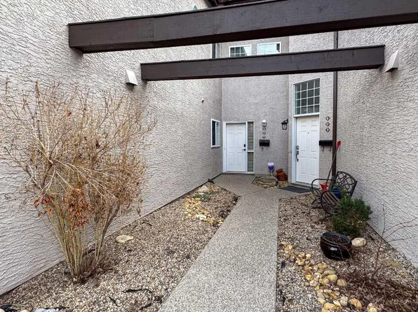 1997 Sirocco Dr SW #604, Calgary, AB T3H 3E6