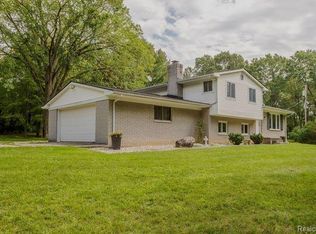 3450 Gardner Rd, Oxford, MI 48371