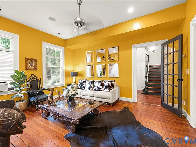 416 W Washington St — Photo 12
