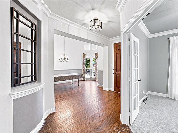 4th image of 412 Oriole Dr