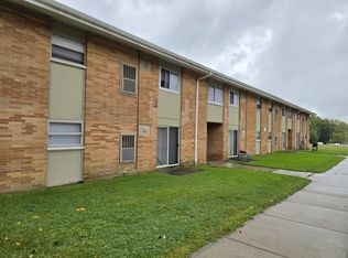 4836 Lee Rd #A12, Cleveland, OH 44128