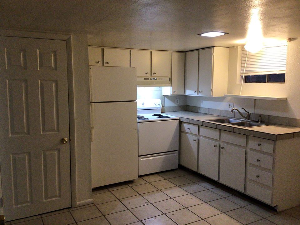 1st image of 529 E 13th St