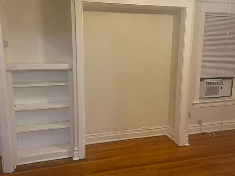 1358 W Rosedale Ave — Photo 11