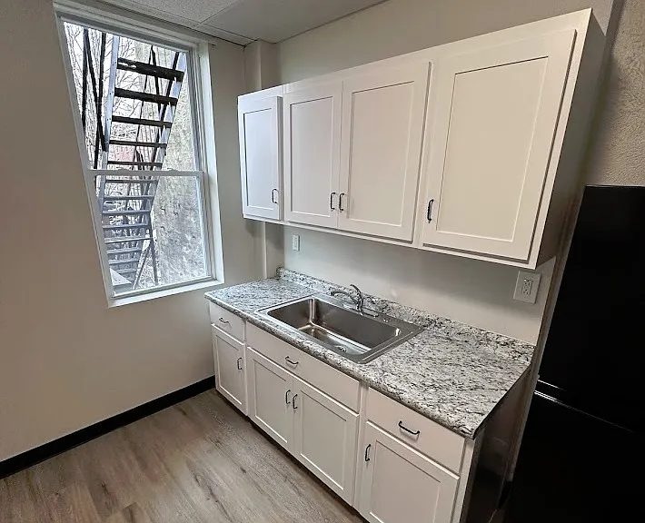 1224 N Franklin St #1 — Photo 5