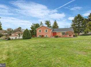 253 Farmington Rd, Chambersburg, PA 17202