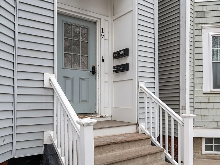 17 M St #3 — Photo 18