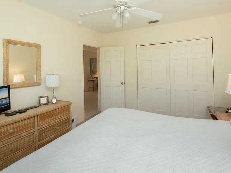 1131 Edington Pl — Photo 26