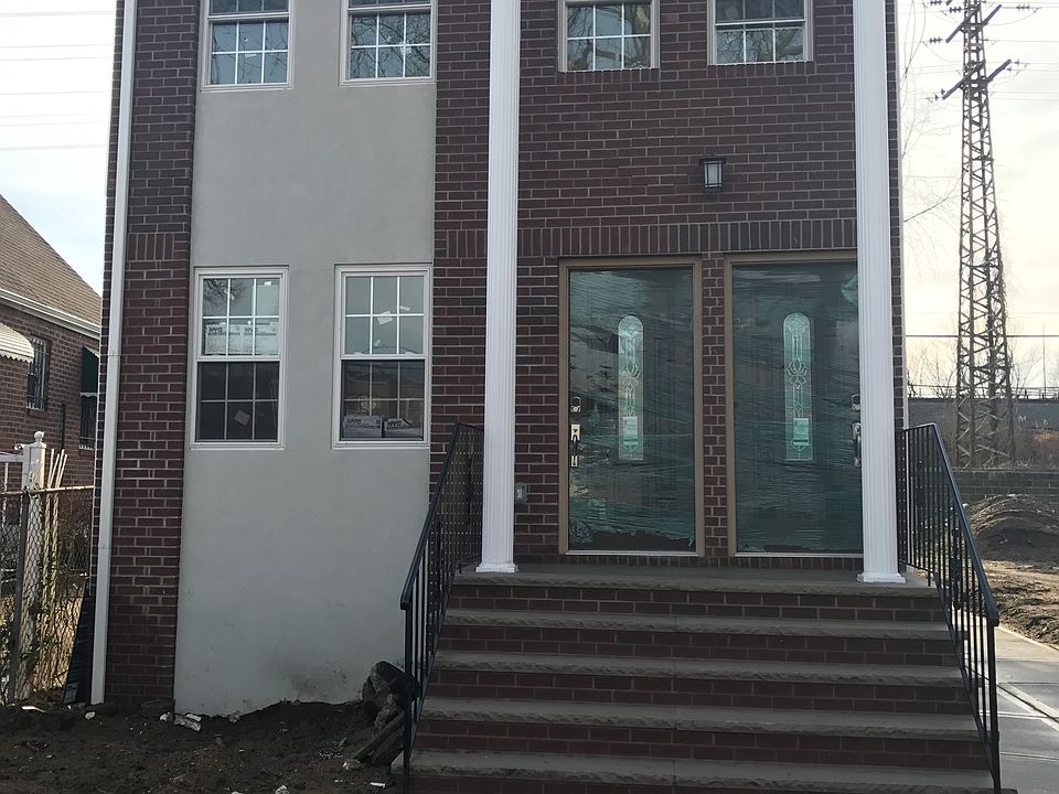 1st image of 226 6 Mentone Ave