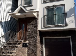 159 Court St #2, Elizabethport, NJ 07206