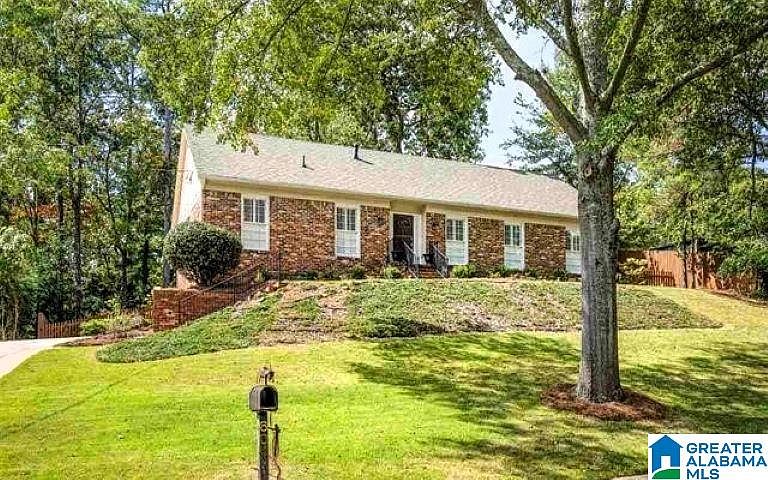 1st image of 604 Winwood Dr