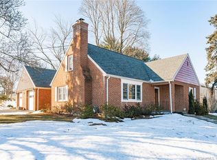 21 Overhill Rd, West Hartford, CT 06117