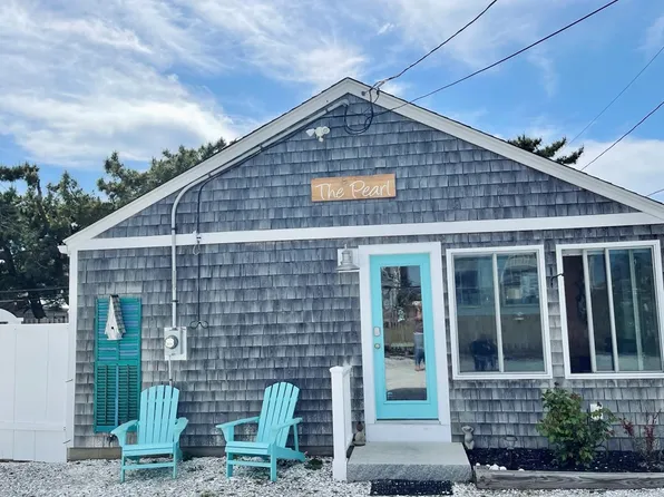 1 Jackson Way, Newbury, MA 01951