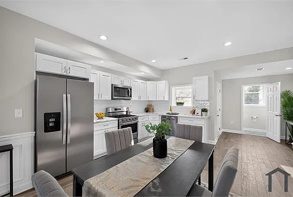 3 bed, 1700 sqft, $2,100 — Photo 2