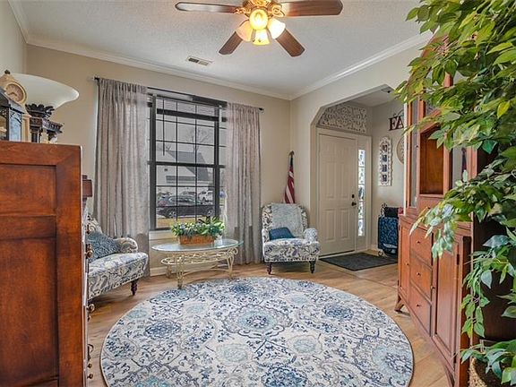 5th image of 1308 Fairhaven Rd