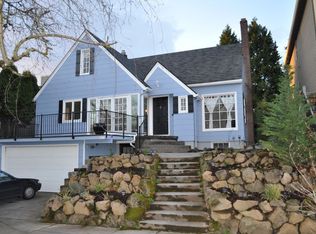 3825 SE Ogden St, Portland, OR 97202