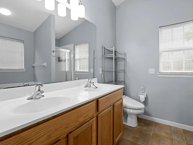 3510 King Edward Way — Photo 26