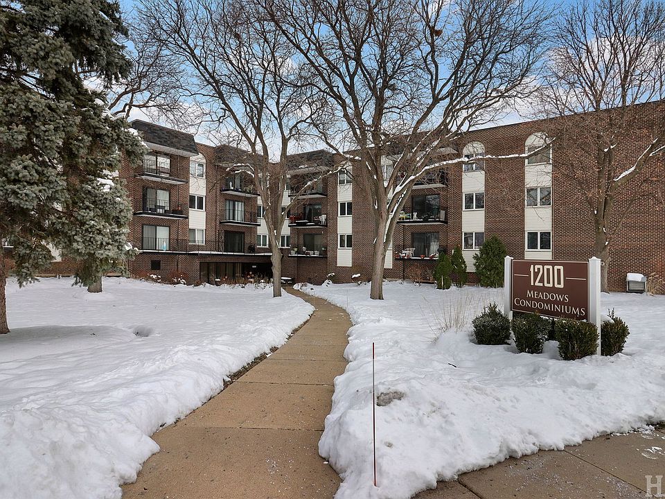 1st image of 1200 W Northwest Hwy APT 305