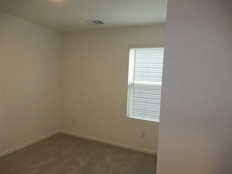 21369 Carosella Dr — Photo 8