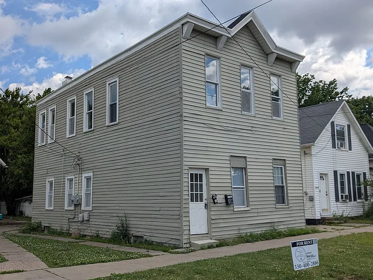 3404 Walton Ave — Photo 1