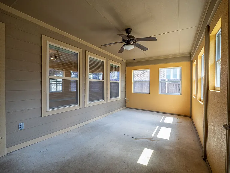 9509 Sydney Marilyn Ln — Photo 21