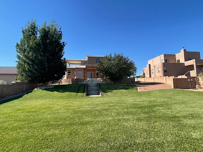 6809 Chapingo Rd NE — Photo 39