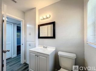 915 NE 13th Ave, Ocala, FL 34470