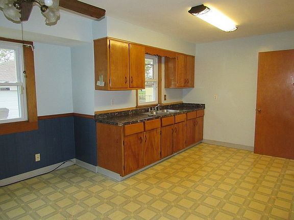 2nd image of 4917 N Randall Dr