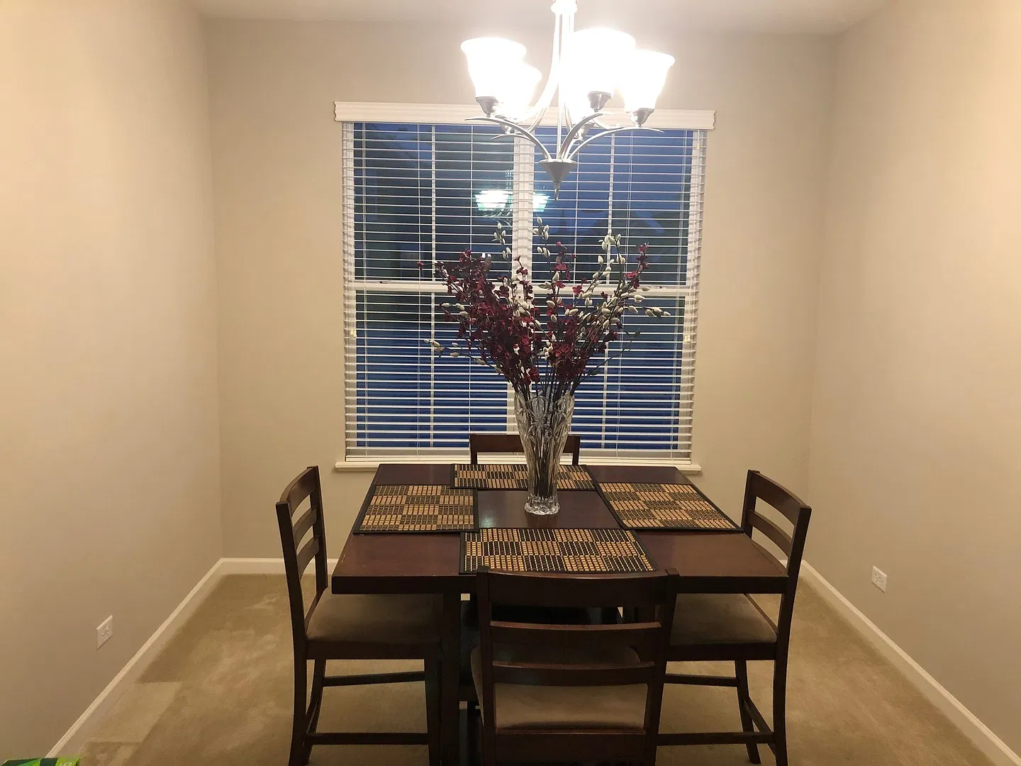 4 bed, 2.5 bath, 2062 sqft, $3,250 — Photo 3