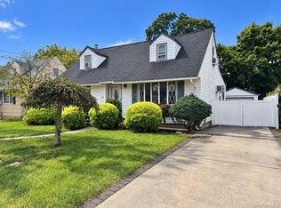 64 E Fenimore Street, Valley Stream, NY 11580