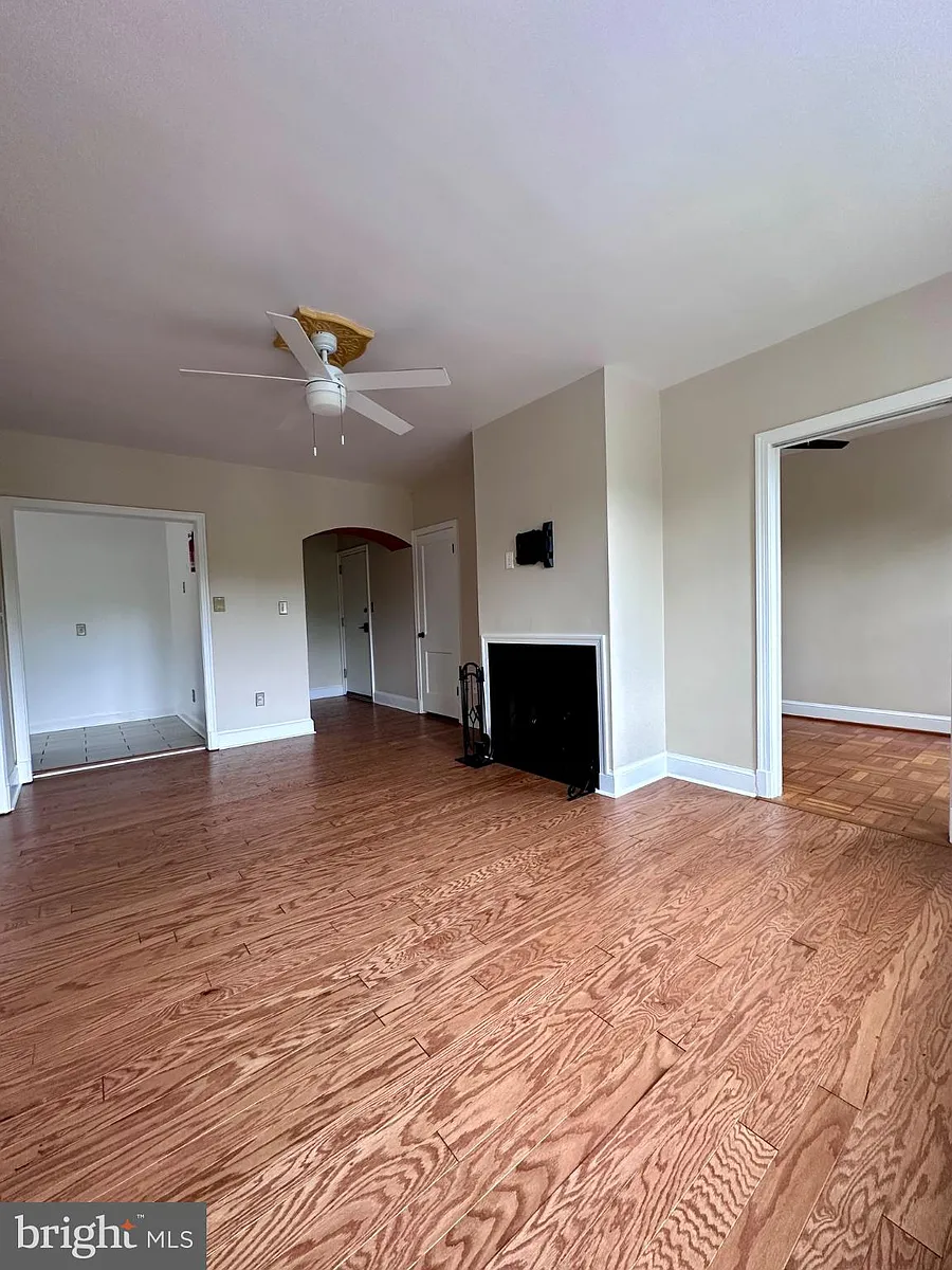 Building Photo - 4481 Macarthur Blvd NW #303