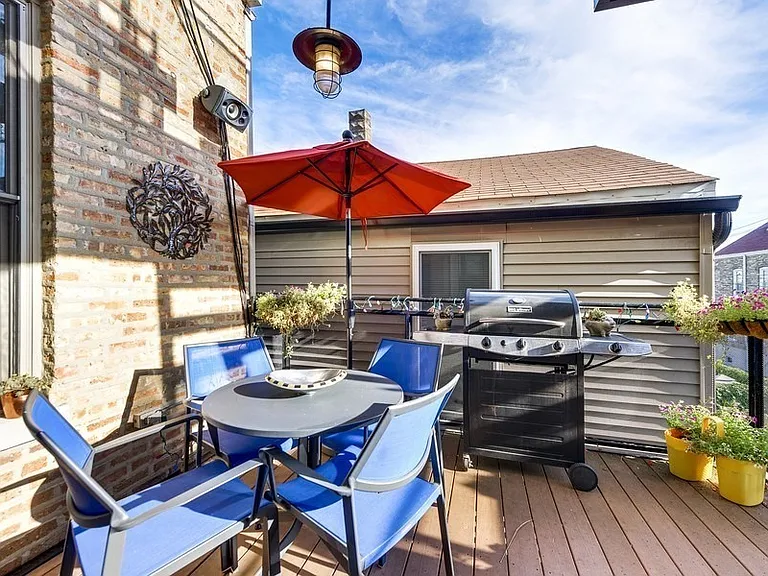 2200 N Leavitt St #3 — Photo 13