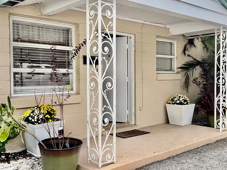1761 Siesta Dr #3 — Photo 1