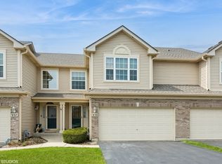 939 Oak Ridge Blvd, Elgin, IL 60120