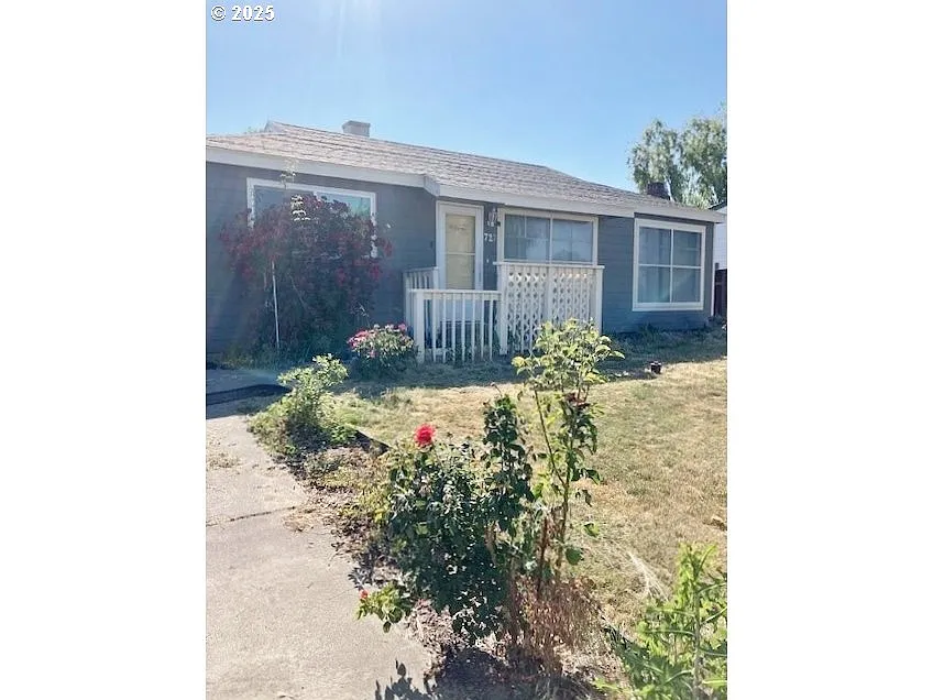 727 SW 28th St photo 1