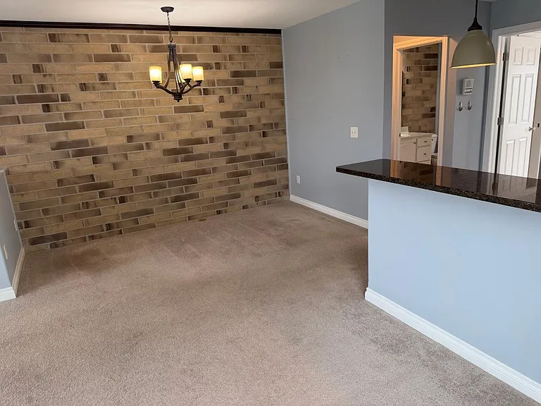 4703 Lakeside Dr — Photo 7