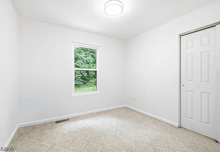 9 Stirrup Way — Photo 24