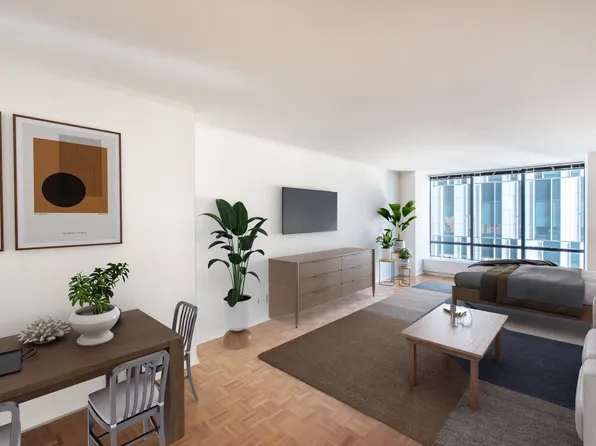 525 East 72nd Street 22L image 2 of 12