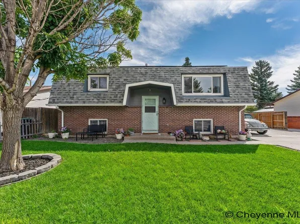 4729 Maple Way, Cheyenne, WY 82009